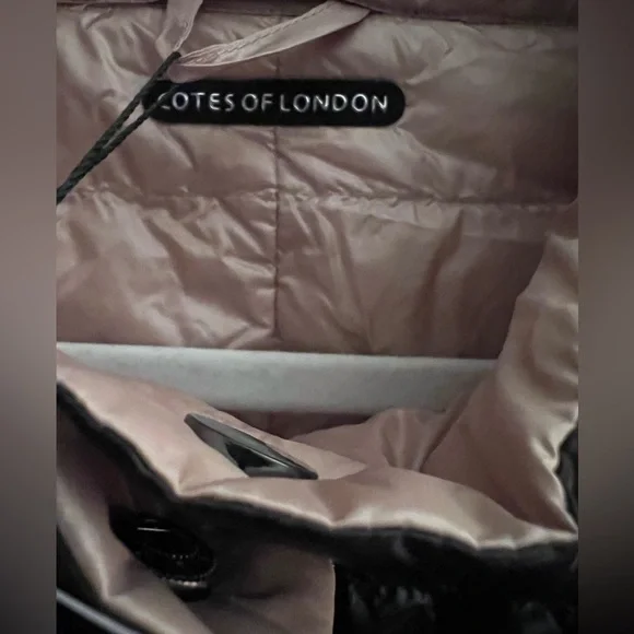 Women's Shiny Black Puffer Jacket - Picture 4 of 5